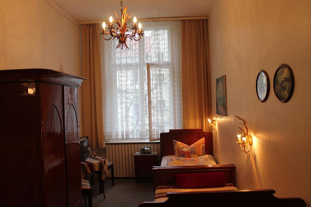 Hotel Pension Columbus Am Kurfurstendamm Berlin Room photo